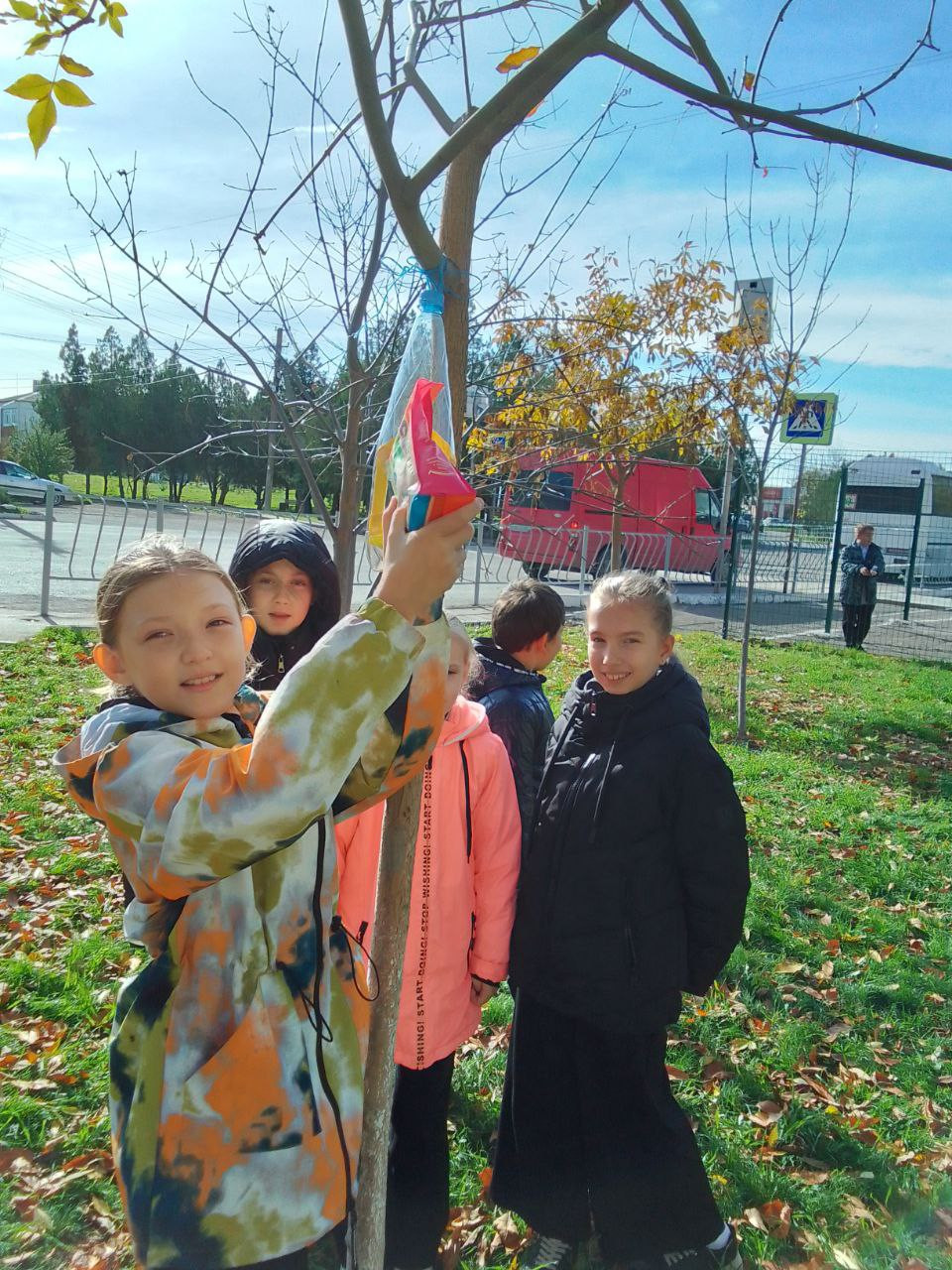 Постер к социальной практике: Учись делать нужные дела дл кого-то