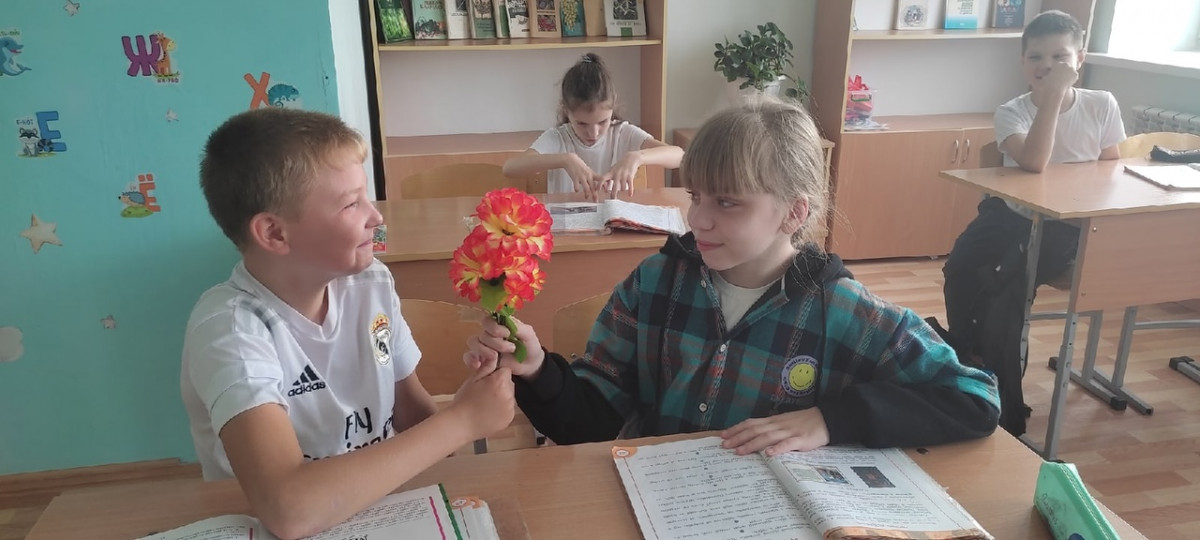 Постер к социальной практике: Просмотр фильма