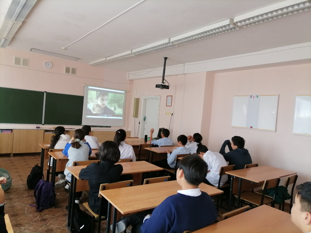 Постер к социальной практике: Добрые дела для школы