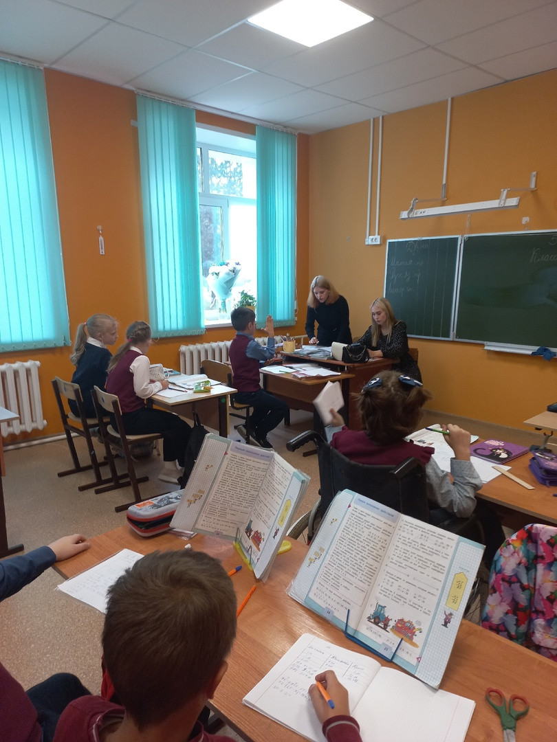 Постер к социальной практике: Мы гордимся нашими учителями!