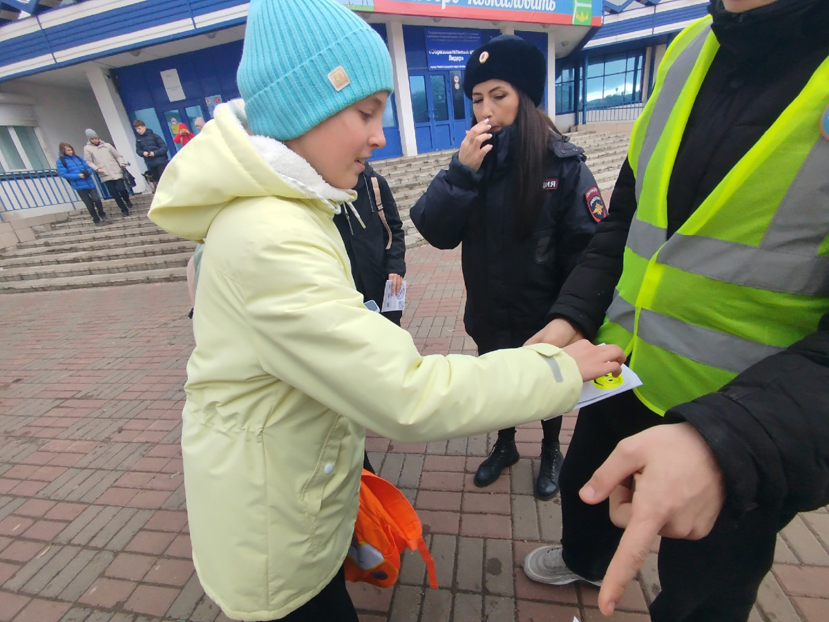 Постер к социальной практике: Внимание, каникулы!