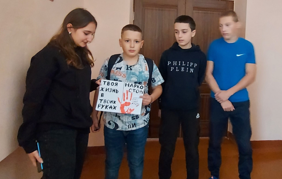 Постер к социальной практике: Выбор жизненного пути подростка