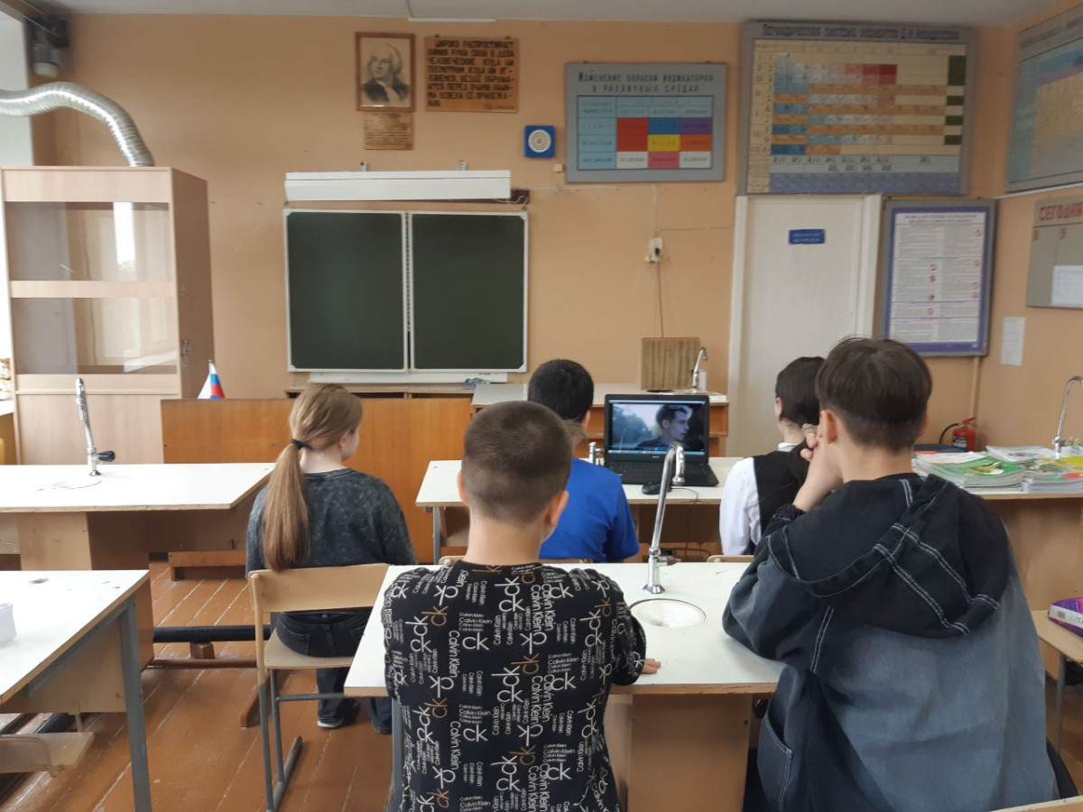 Постер к социальной практике: Привет бойцам!