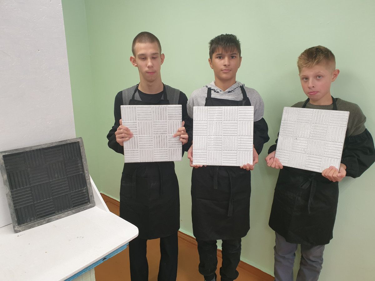Постер к социальной практике: Наши умелые руки-любимой школе