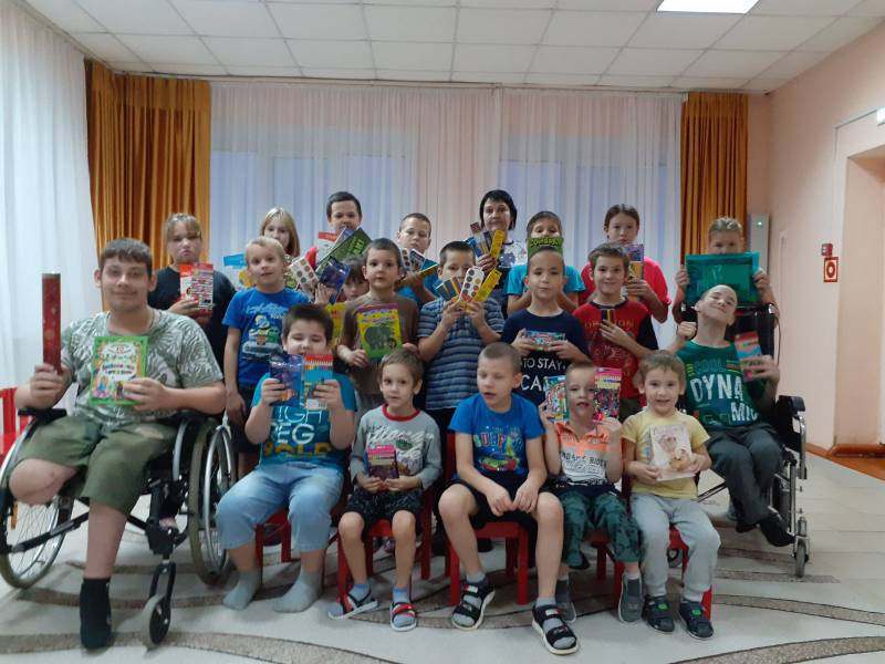 Постер к социальной практике: мы - одна семья