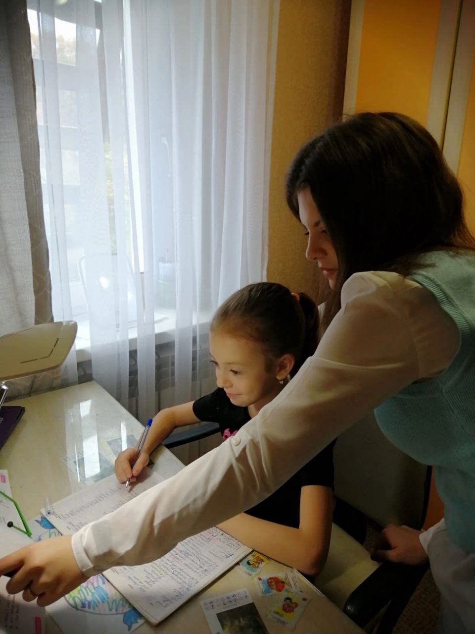 Постер к социальной практике: Мы можем помочь.