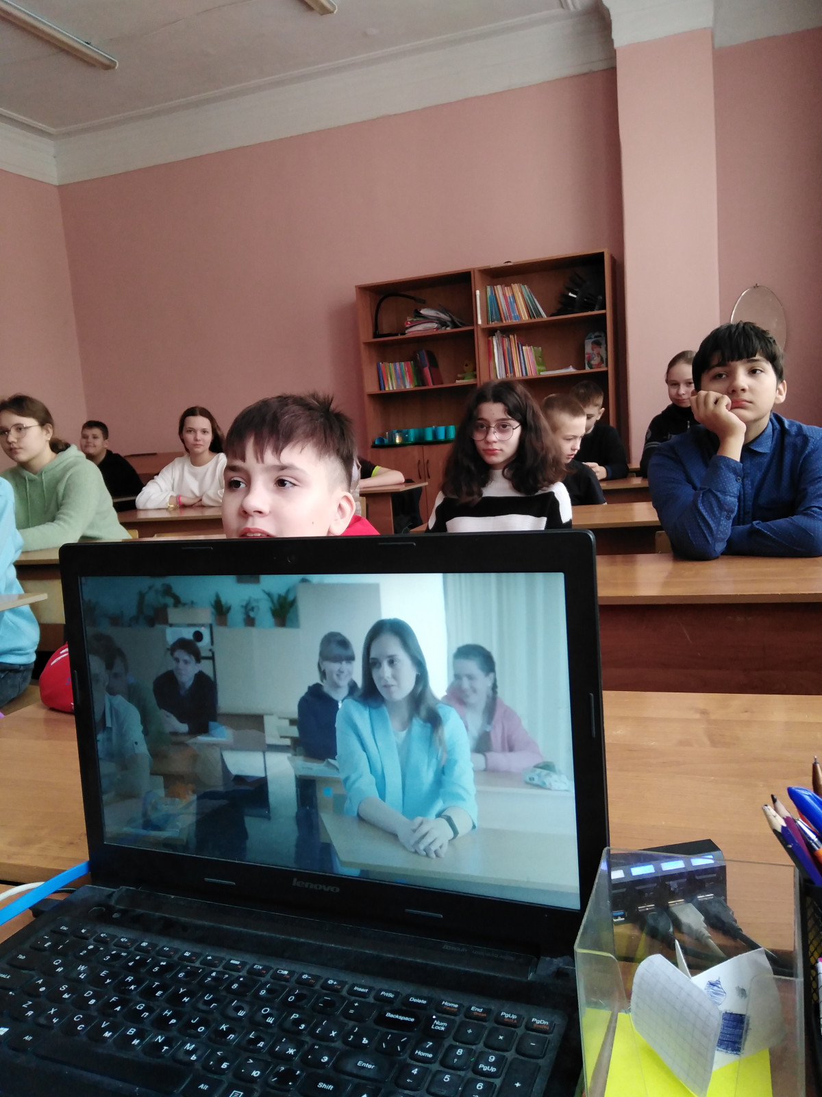 Постер к социальной практике: Что такое счастье?