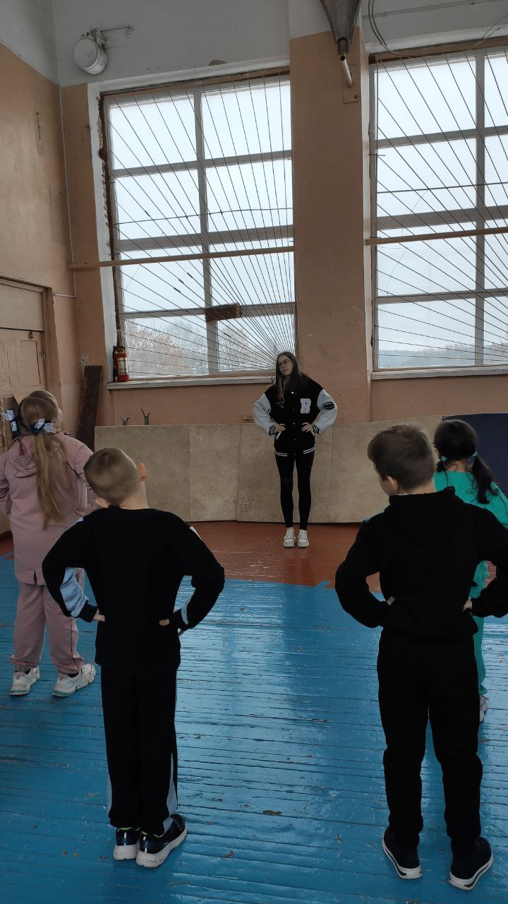 Постер к социальной практике: Мы команда