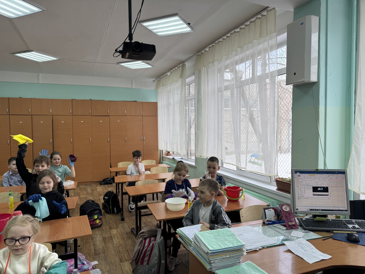 Постер к социальной практике: Помощники Мойдодыра