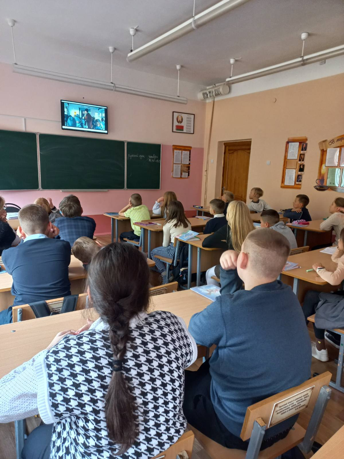 Постер к социальной практике: Поможем ВМЕСТЕ!