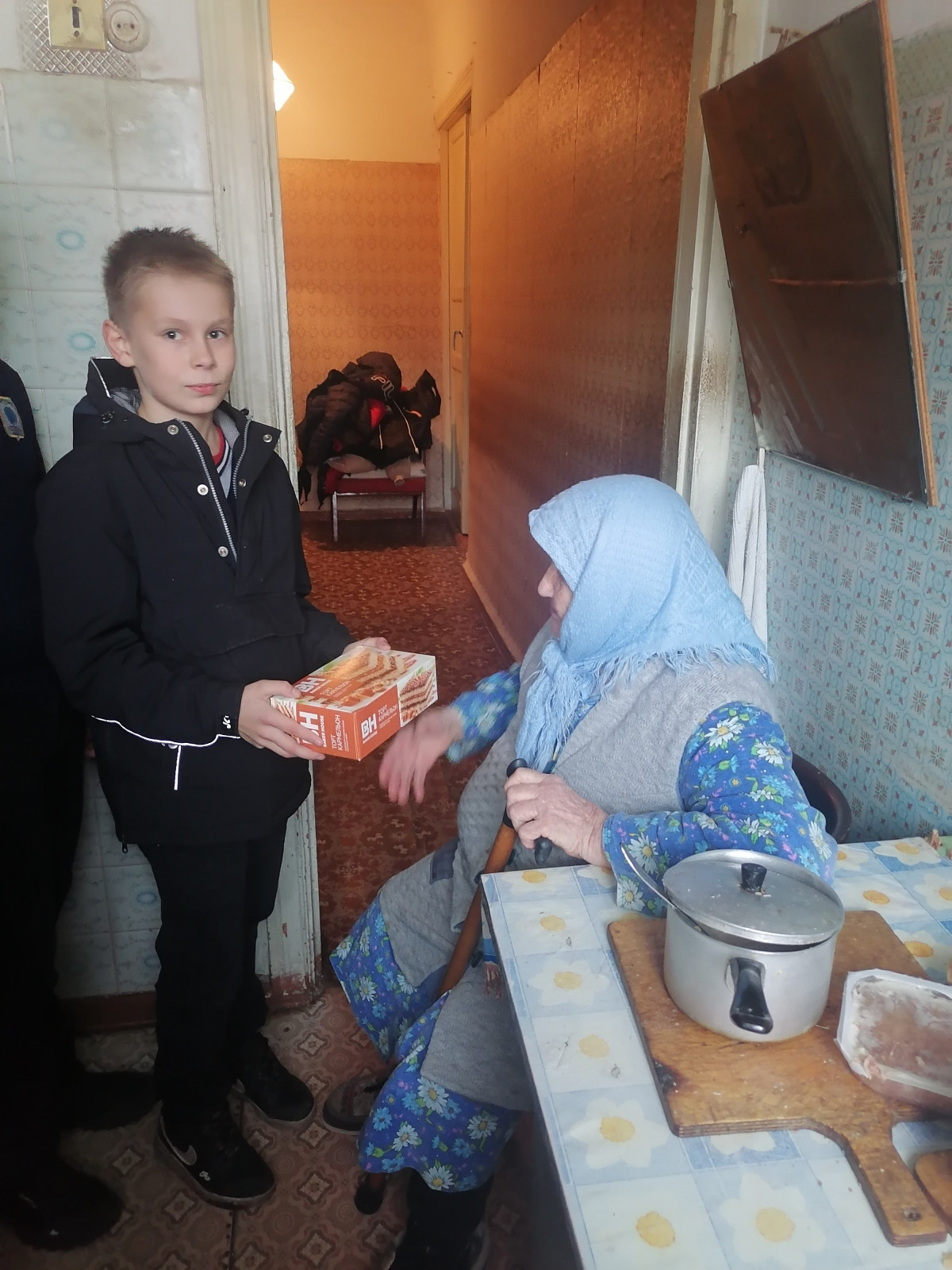 Постер к социальной практике: Поддержи пожилых людей. МКОУ "Приупская СОШ", "Пять дней". "Просмотр фильма"а"