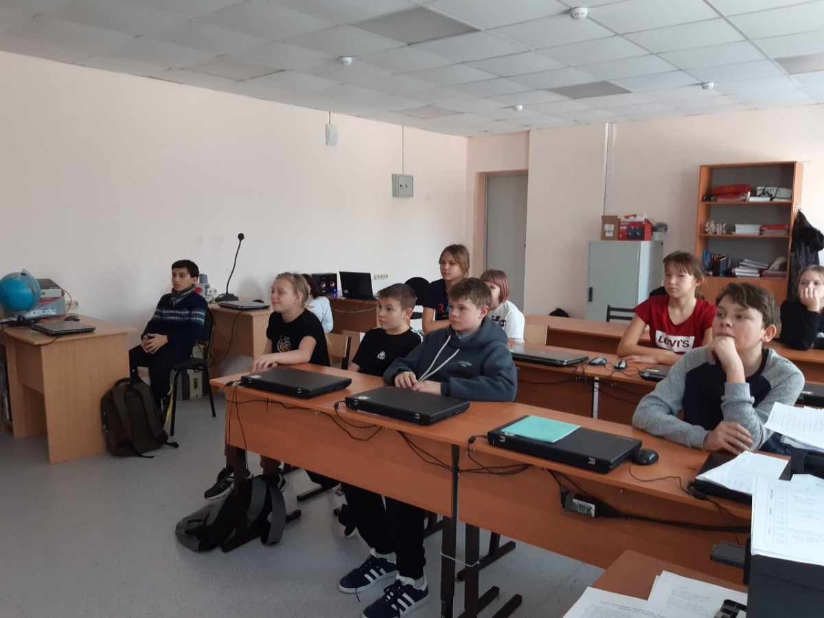 Постер к социальной практике: Найди себя