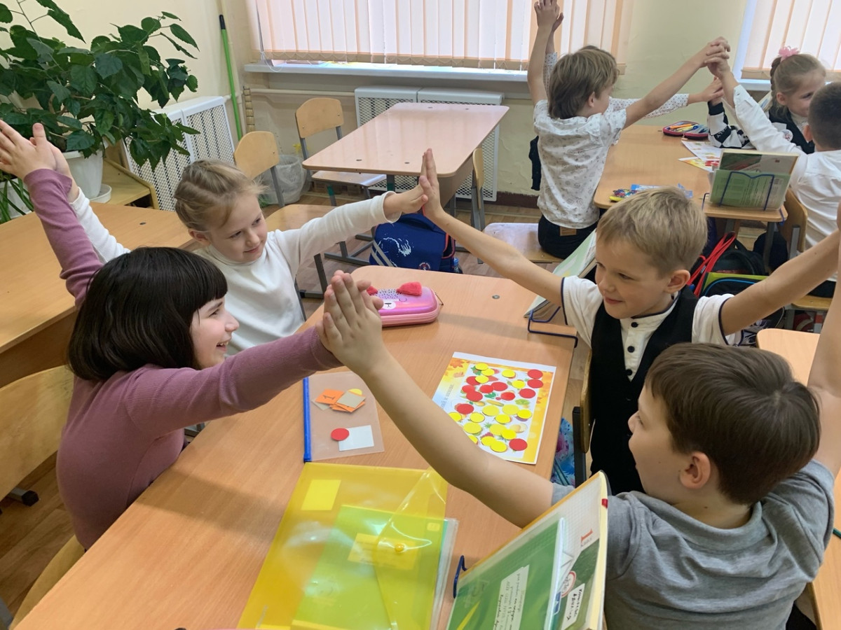 Постер к социальной практике: "Дружба крепкая не сломается"
