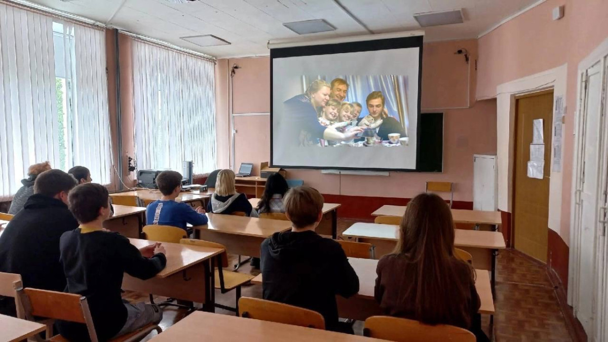 Постер к социальной практике: «На день надо смотреть как на маленькую жизнь»