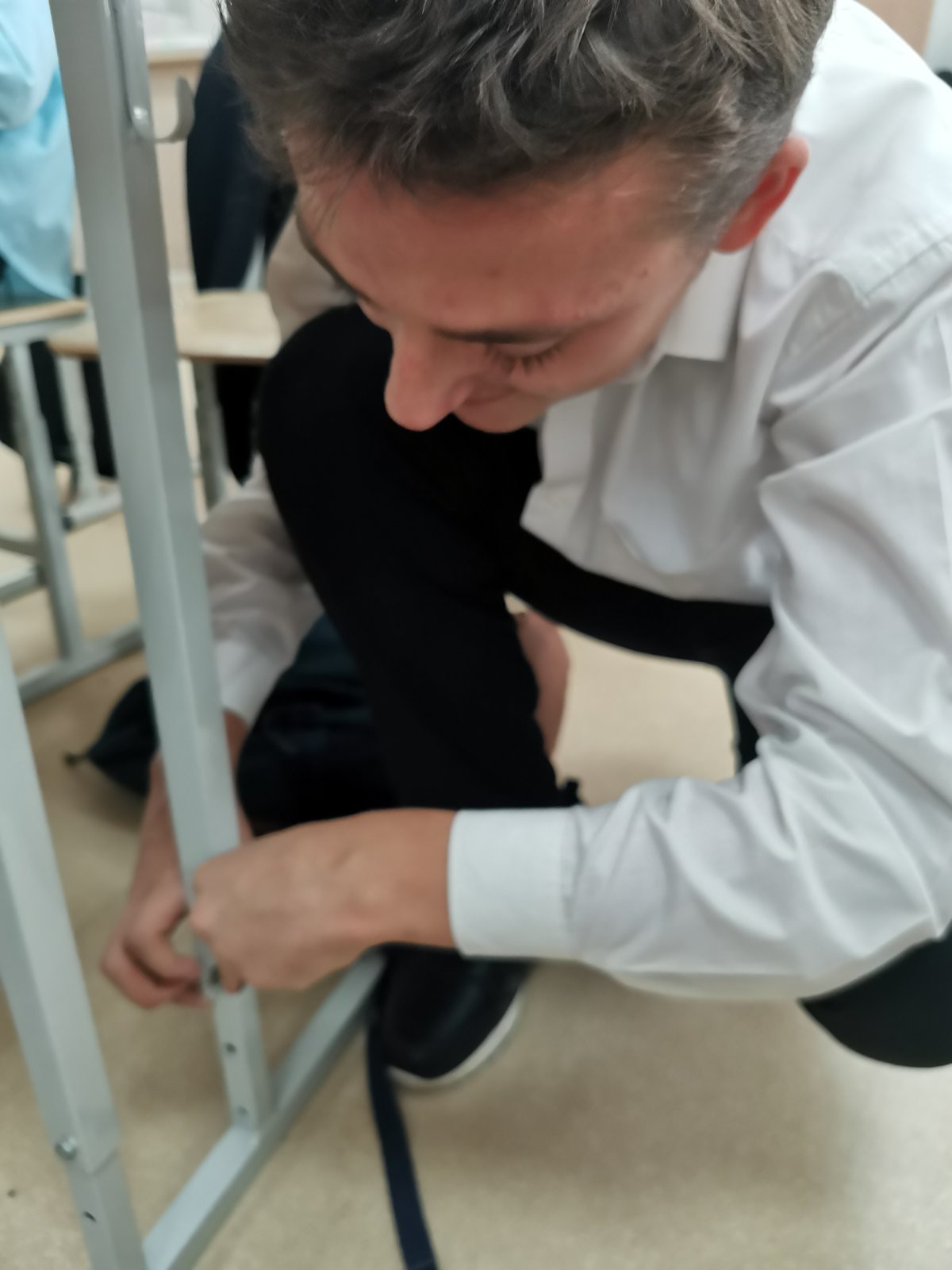 Постер к социальной практике: Обеспечиваем сохранность мебели нашей школы