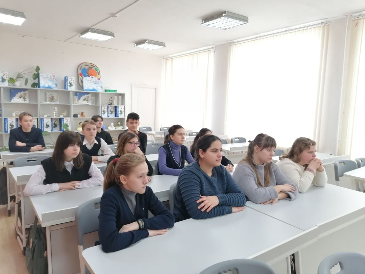 Постер к социальной практике: Подарок детям