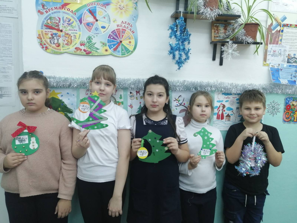 Постер к социальной практике: Рождественский подарок бойцам