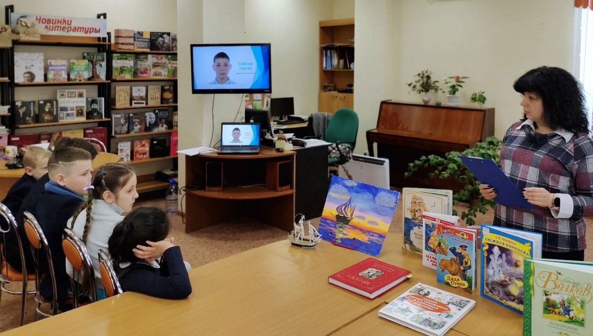 Постер к социальной практике: "Вы все для нас ГЕРОИ!"