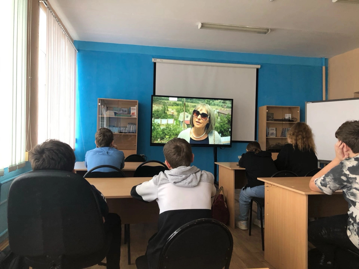 Постер к социальной практике: Мы должны помнить свою историю