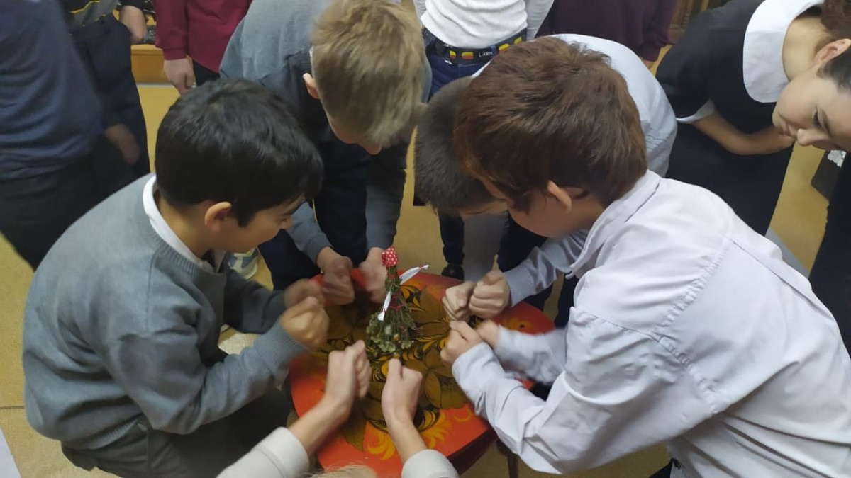 Постер к социальной практике: Великие люди