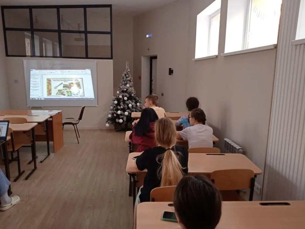 Постер к социальной практике: это волшебное телевидение