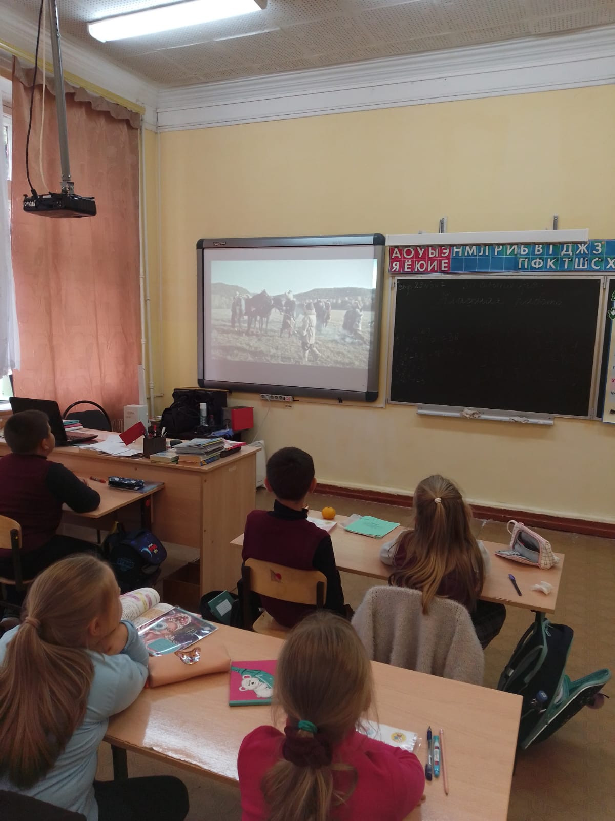 Постер к социальной практике: Твори добро!