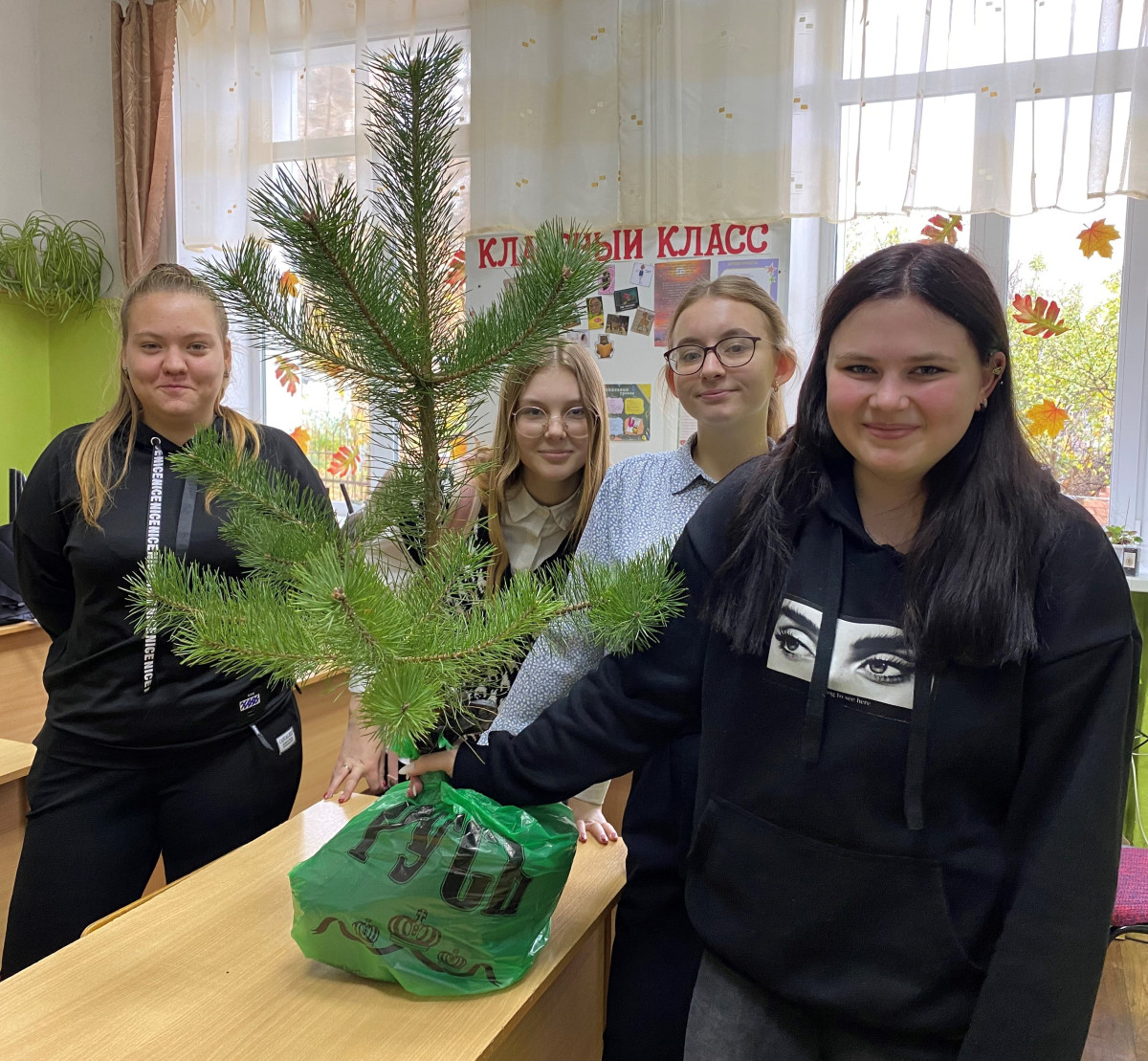 Постер к социальной практике: Благоустройство школьного двора