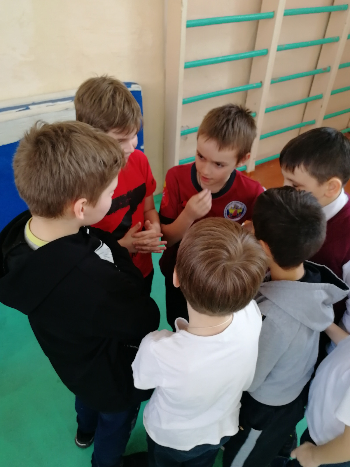 Постер к социальной практике: Героем можешь ты не быть, но человеком быть обязан