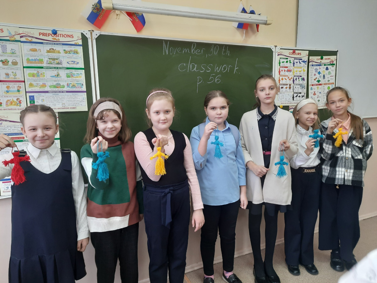 Постер к социальной практике: Народные куклы и в чём их секрет