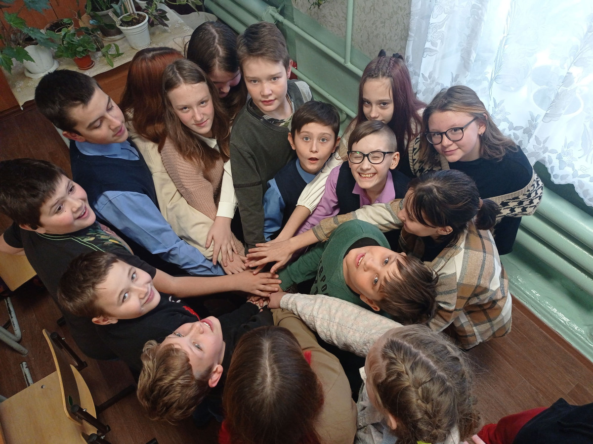 Постер к социальной практике: Дружба крепкая у нас!