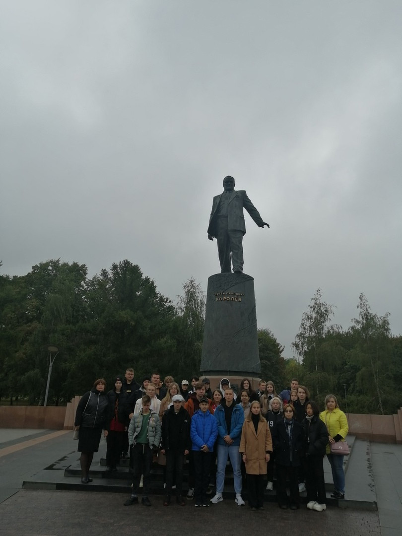 Постер к социальной практике: Время первых