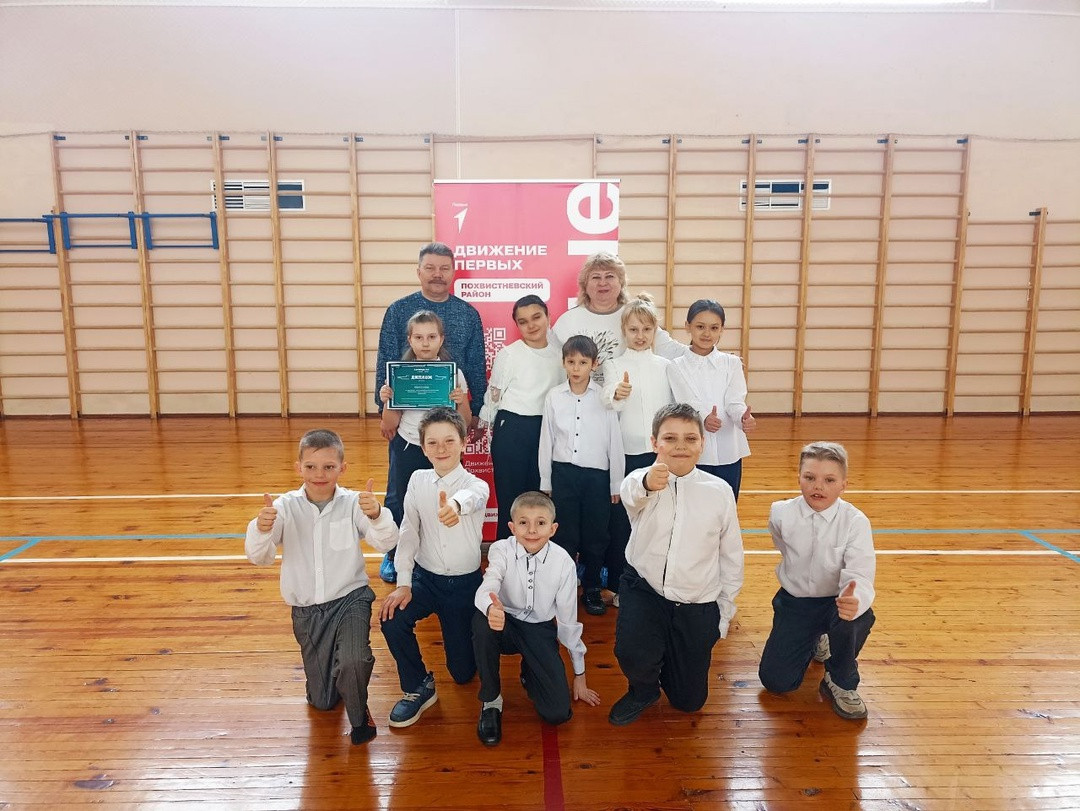 Постер к социальной практике: "Мы- будущие защитники отечества"