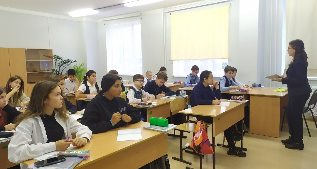 Постер к социальной практике: Учитель - это звучит гордо