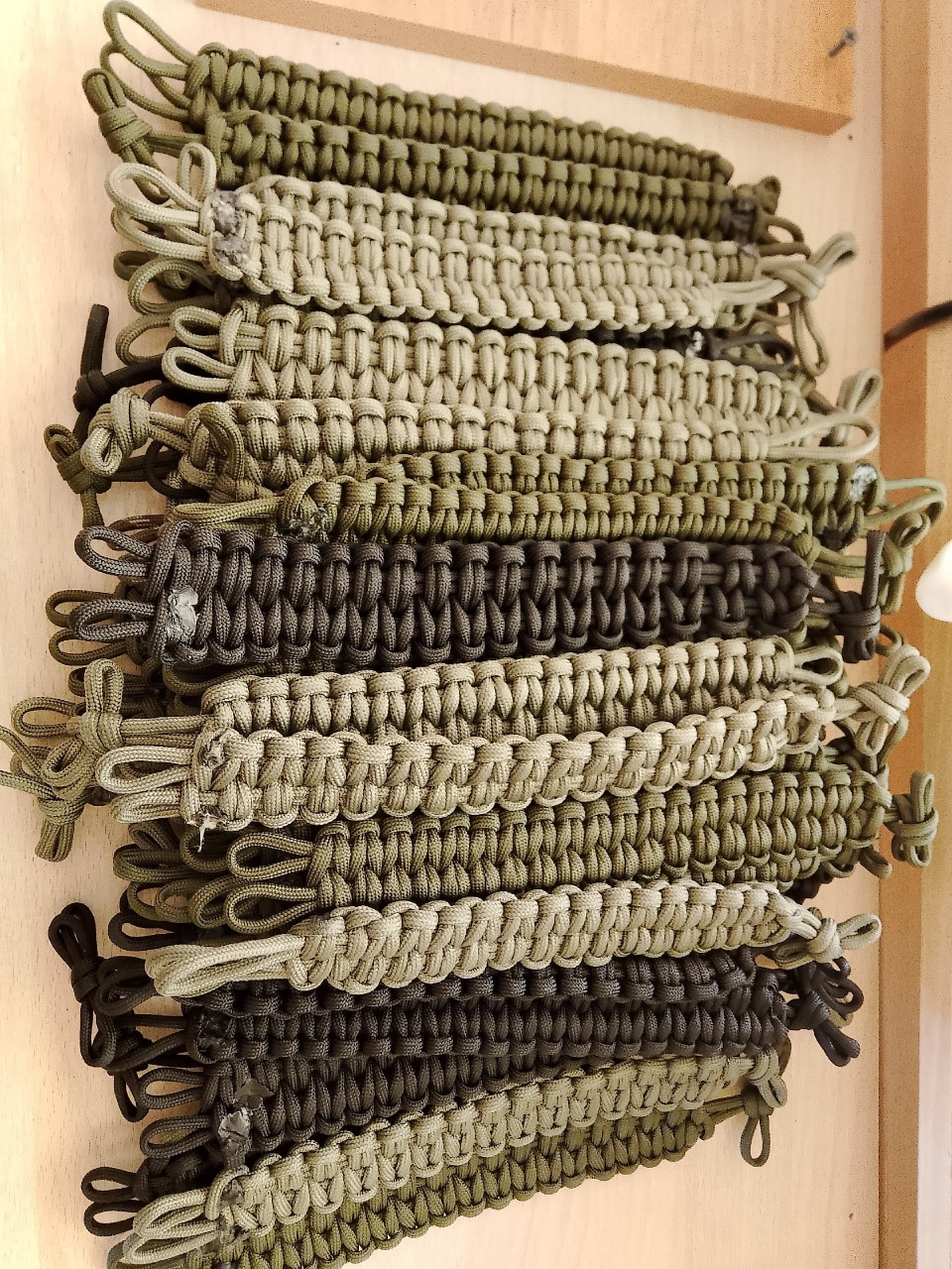 Постер к социальной практике: Своих не бросаем!