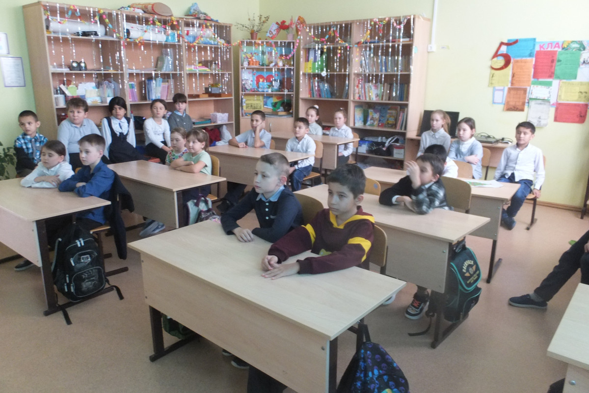 Постер к социальной практике: Три солнца - три радости