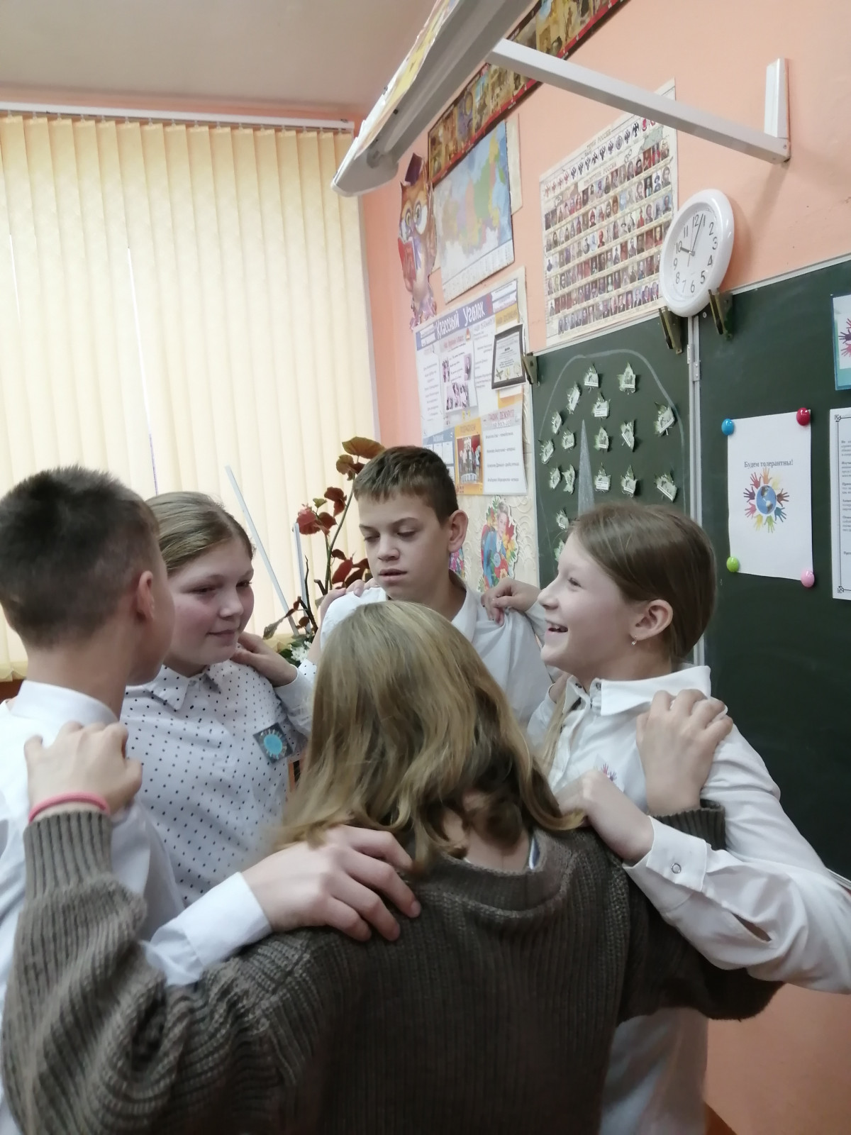 Постер к социальной практике: Планета толерантности .