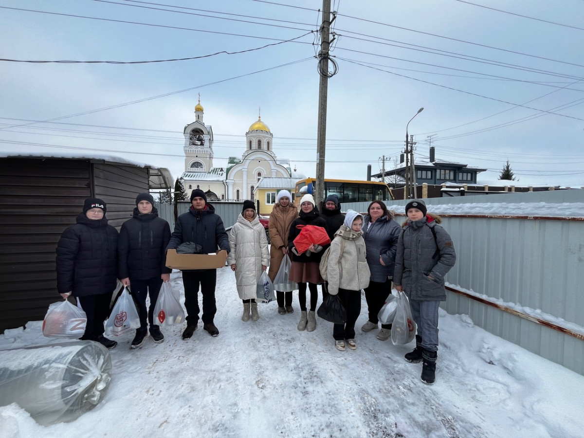 Постер к социальной практике: "Частичка счастья для солдат"