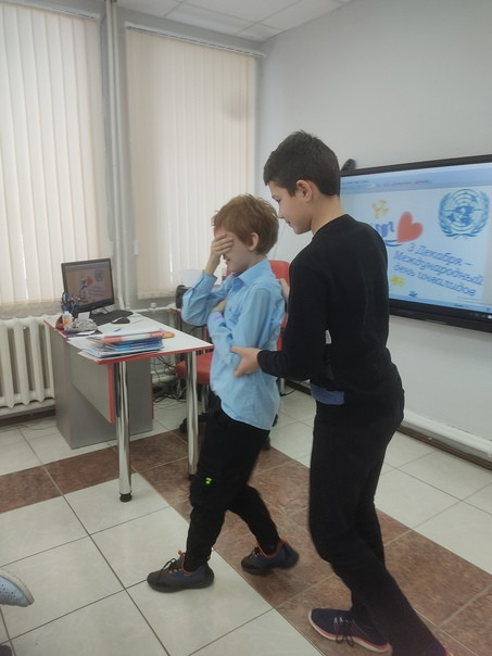 Постер к социальной практике: Другой мир:какой он?