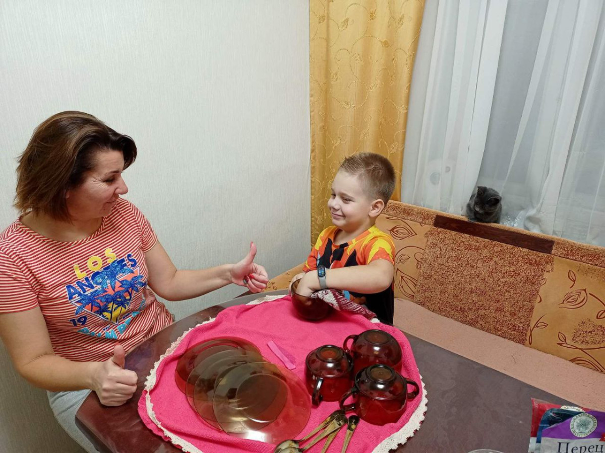 Постер к социальной практике: Радость через помощь