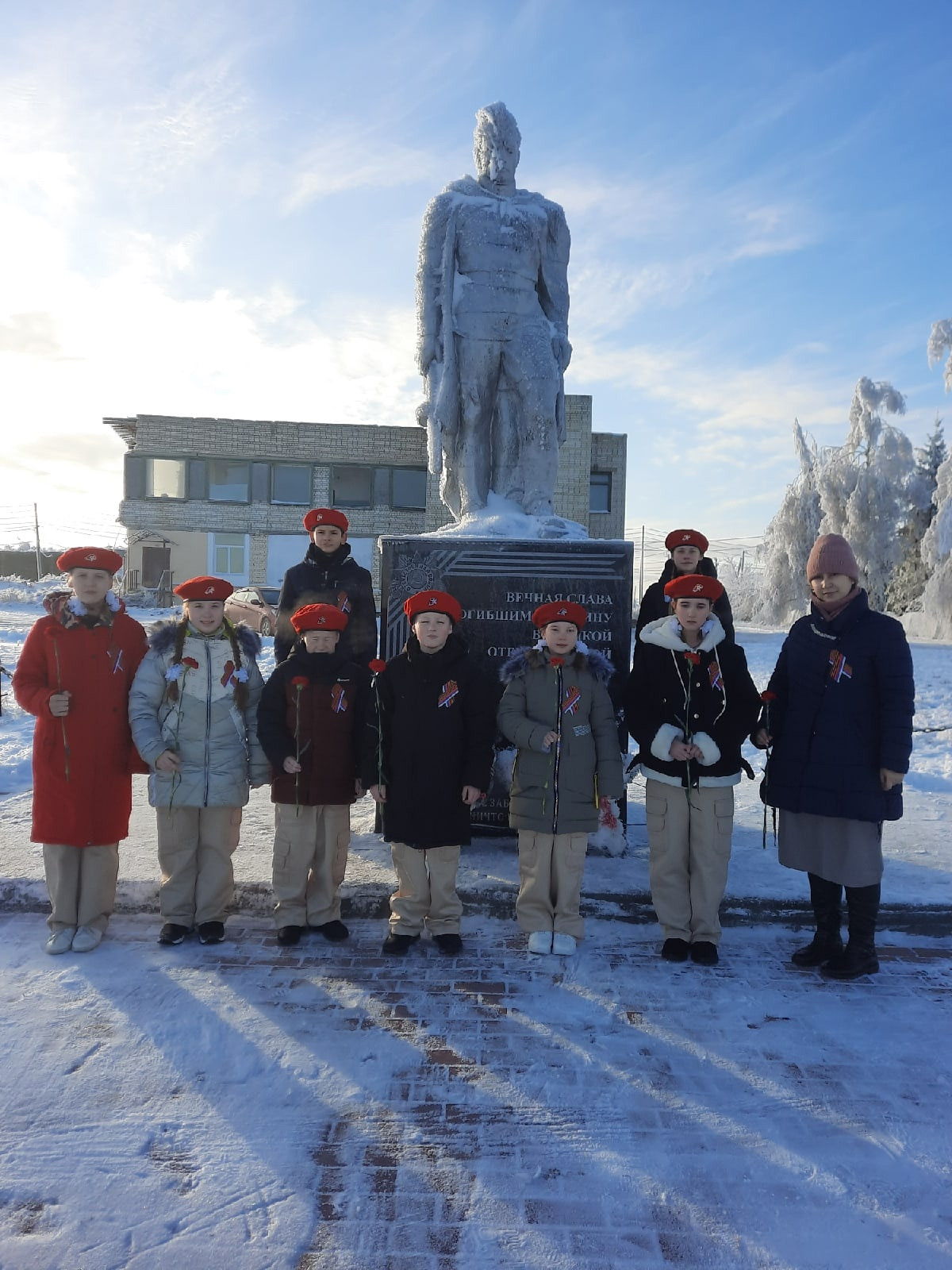 Постер к социальной практике: Чтим память героев