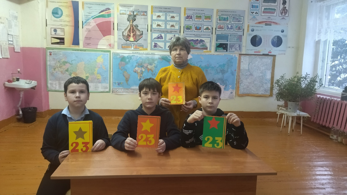 Постер к социальной практике: Своих не бросаем