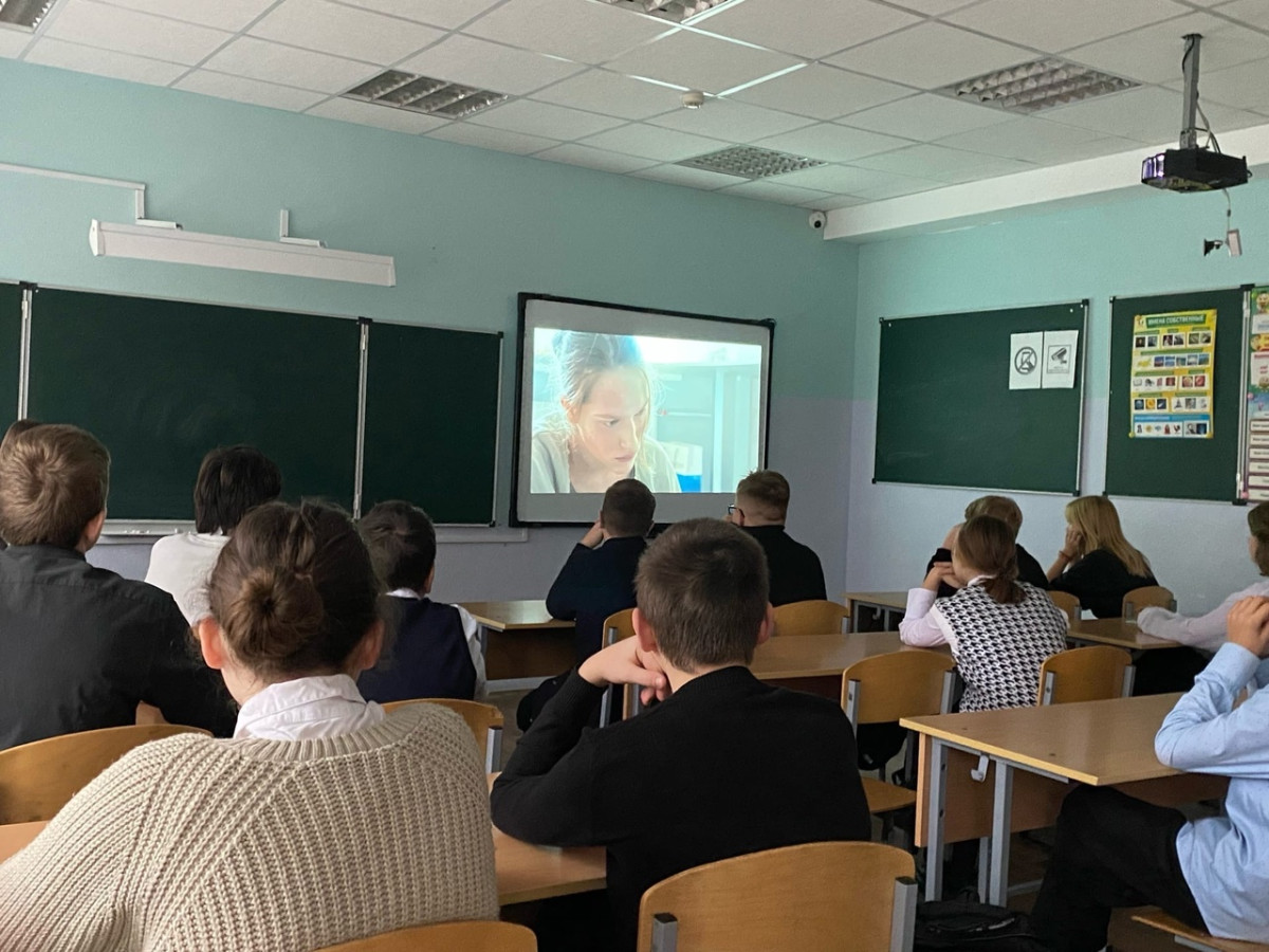 Постер к социальной практике: Школьные ботаны (Целеустремленность )