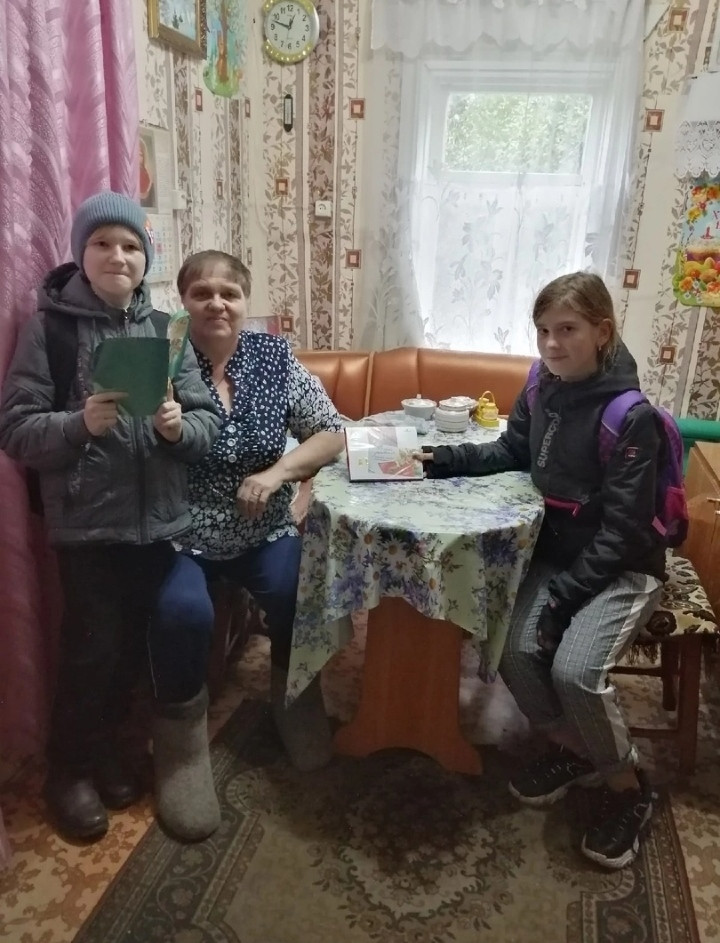 Постер к социальной практике: Дарим улыбку бабушкам и дедушкам