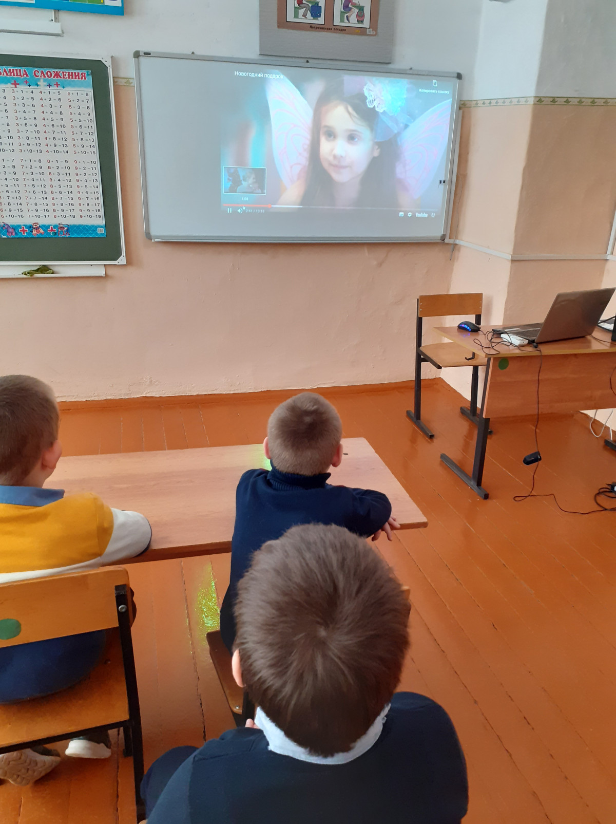 Постер к социальной практике: С Новым годом, солдат!