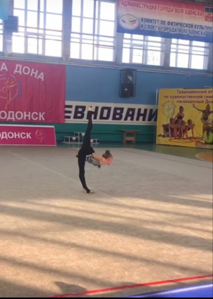 Постер к социальной практике: "Вместе мы сила!"