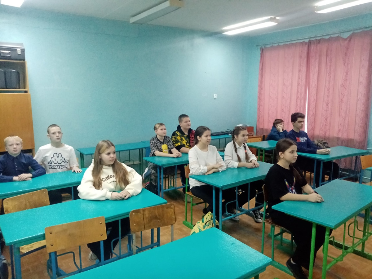 Постер к социальной практике: Коллективный труд