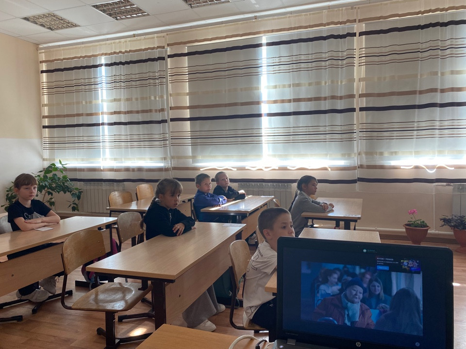 Постер к социальной практике: «Доброта – это солнце, согревающее душу человека»