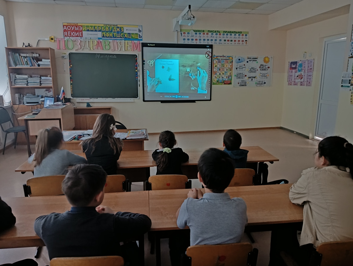 Постер к социальной практике: Внимательность к родным мамам!