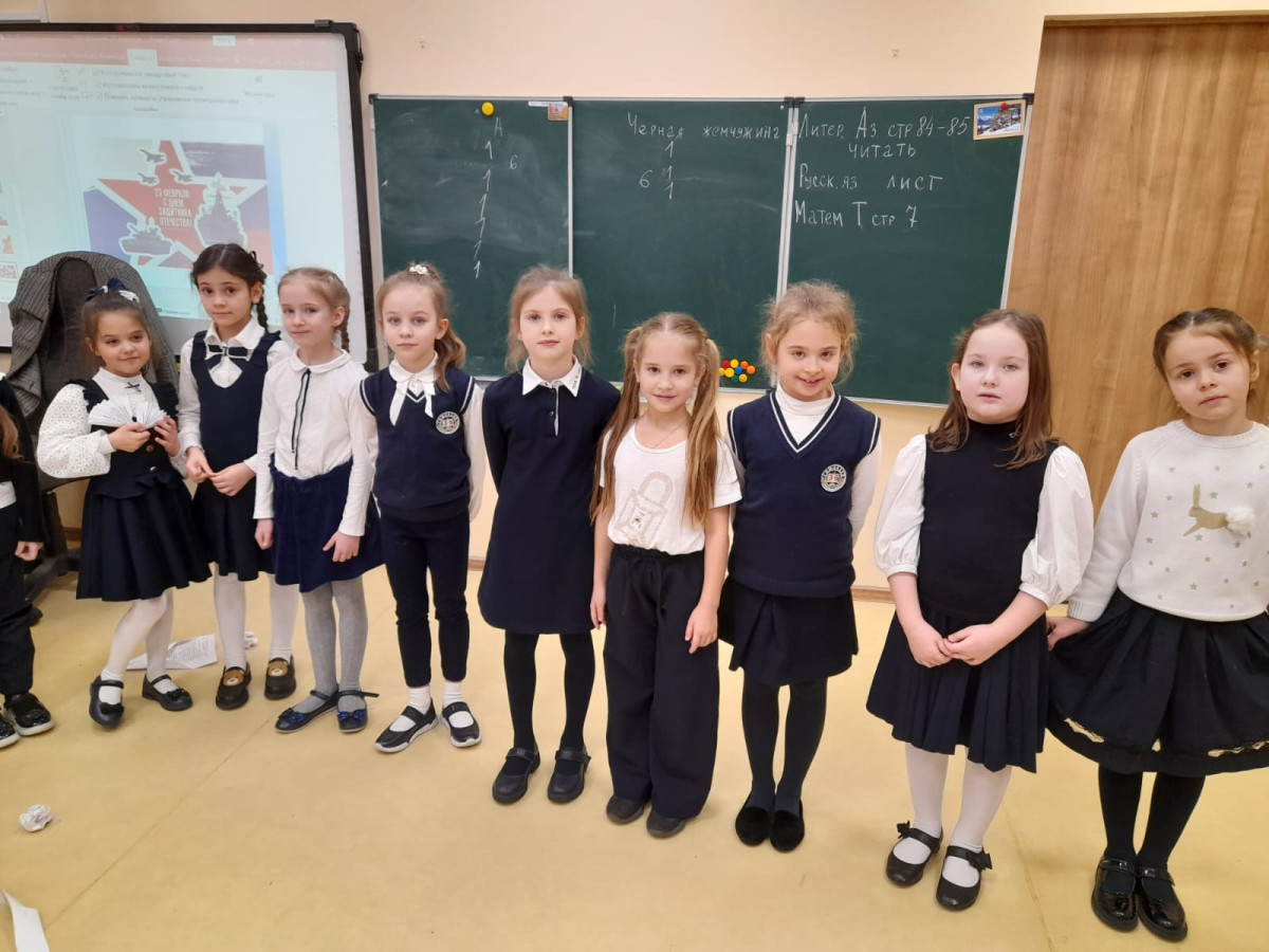 Постер к социальной практике: Гимназия 36 , киноурок "Шайба" Минюк Л.А.  "социиальная практика"