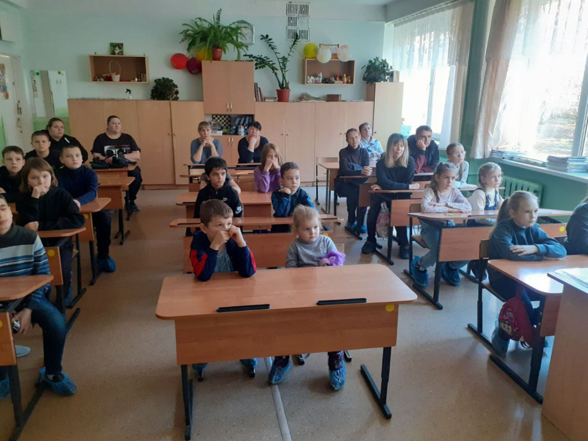 Постер к социальной практике: Созидательный труд по благоустройству любимлй школы